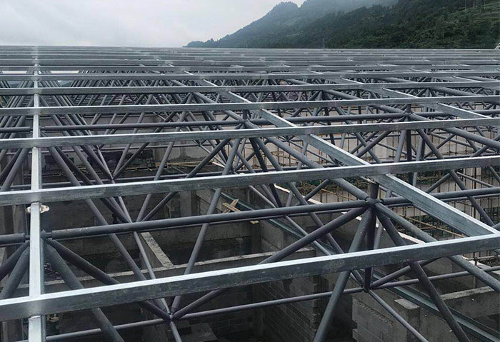 涿州仁怀冠英学校艺体楼网架